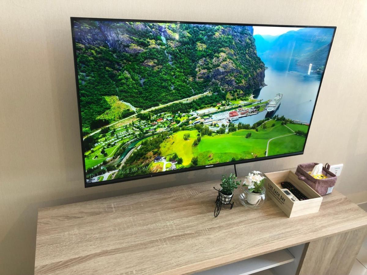 Tropicana 218 Macalister Netflix Unit By Blue Sky Holidays George Town Buitenkant foto