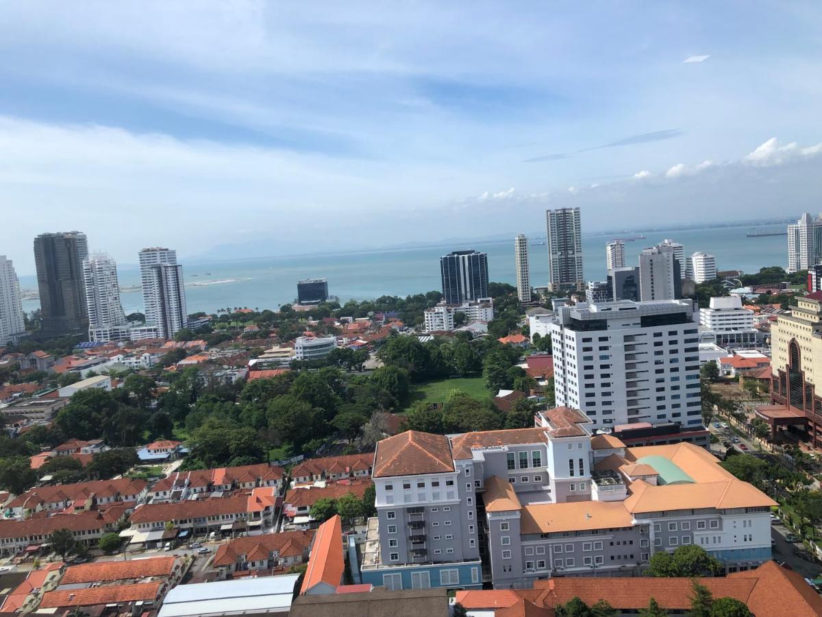 Tropicana 218 Macalister Netflix Unit By Blue Sky Holidays George Town Buitenkant foto