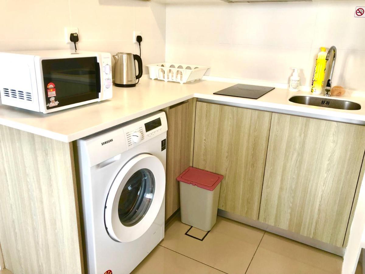 Tropicana 218 Macalister Netflix Unit By Blue Sky Holidays George Town Buitenkant foto
