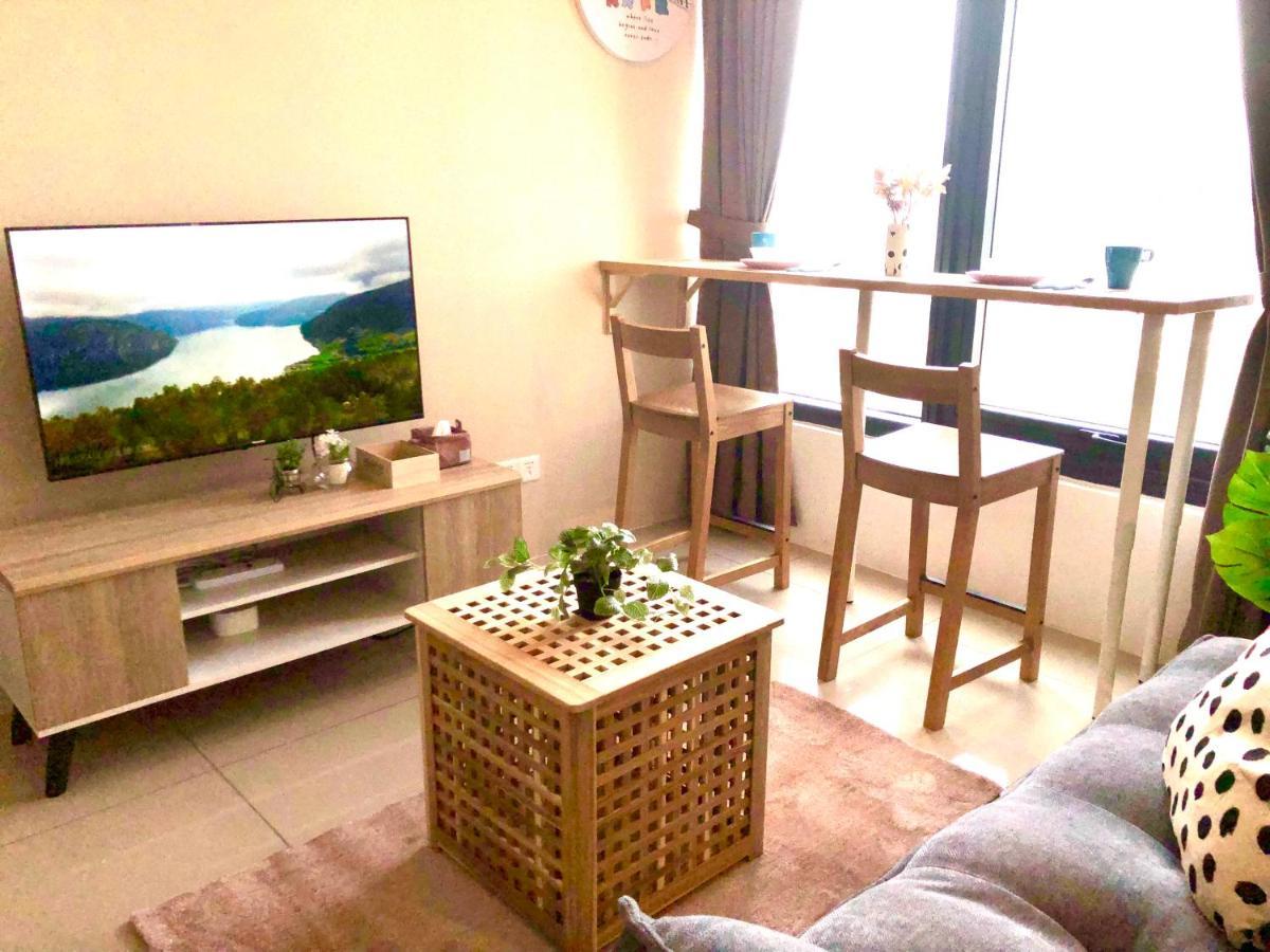 Tropicana 218 Macalister Netflix Unit By Blue Sky Holidays George Town Buitenkant foto