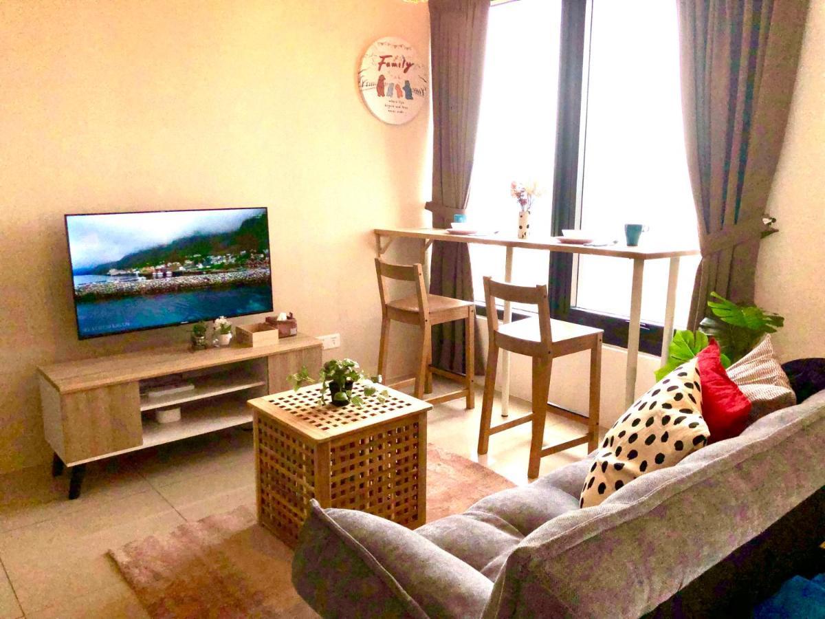 Tropicana 218 Macalister Netflix Unit By Blue Sky Holidays George Town Buitenkant foto