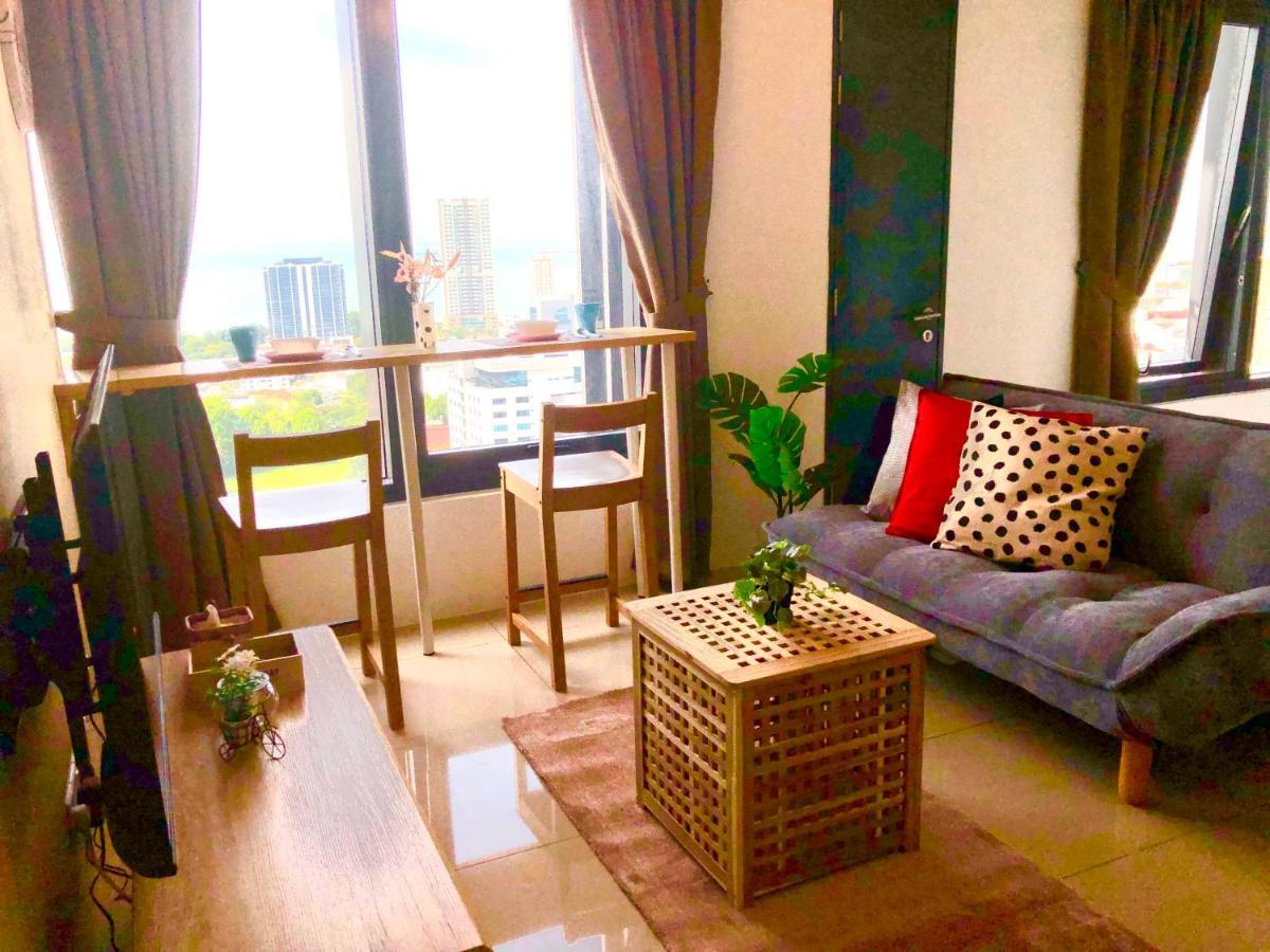 Tropicana 218 Macalister Netflix Unit By Blue Sky Holidays George Town Buitenkant foto
