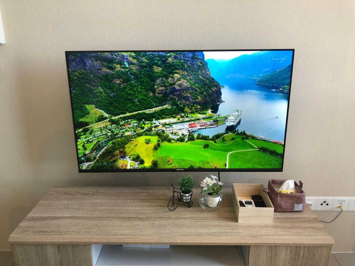 Tropicana 218 Macalister Netflix Unit By Blue Sky Holidays George Town Buitenkant foto