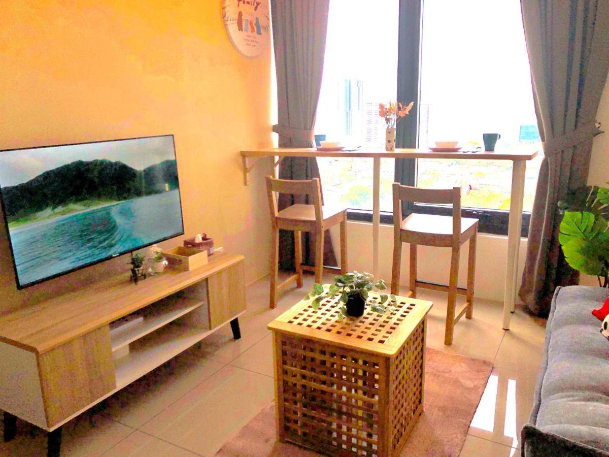 Tropicana 218 Macalister Netflix Unit By Blue Sky Holidays George Town Buitenkant foto
