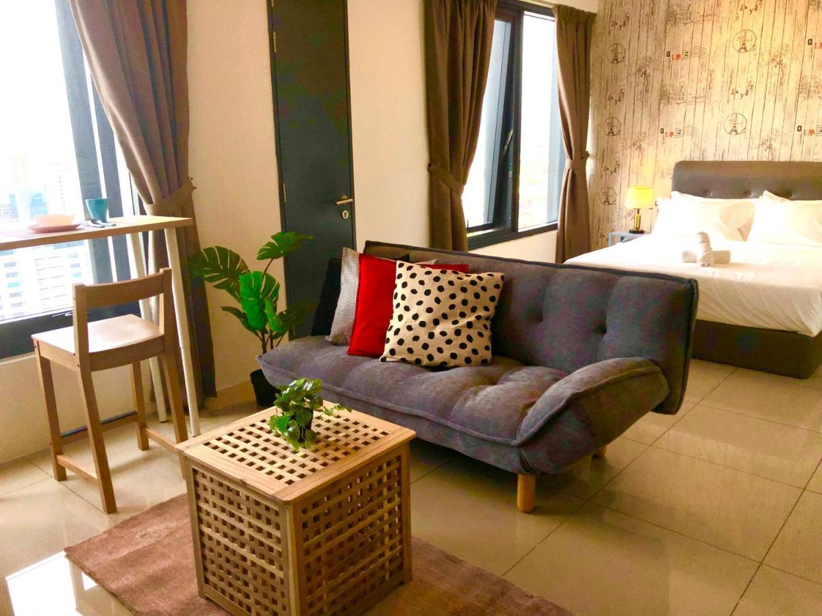 Tropicana 218 Macalister Netflix Unit By Blue Sky Holidays George Town Buitenkant foto