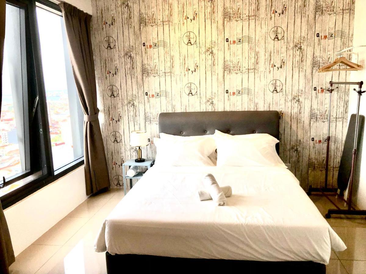 Tropicana 218 Macalister Netflix Unit By Blue Sky Holidays George Town Buitenkant foto