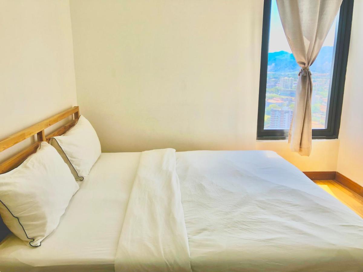 Tropicana 218 Macalister Netflix Unit By Blue Sky Holidays George Town Buitenkant foto