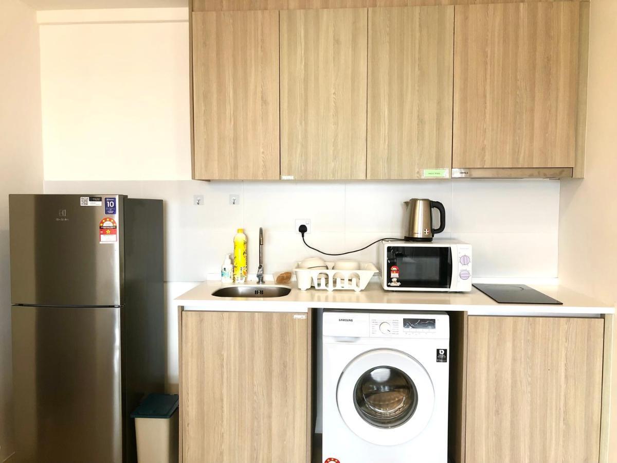 Tropicana 218 Macalister Netflix Unit By Blue Sky Holidays George Town Buitenkant foto