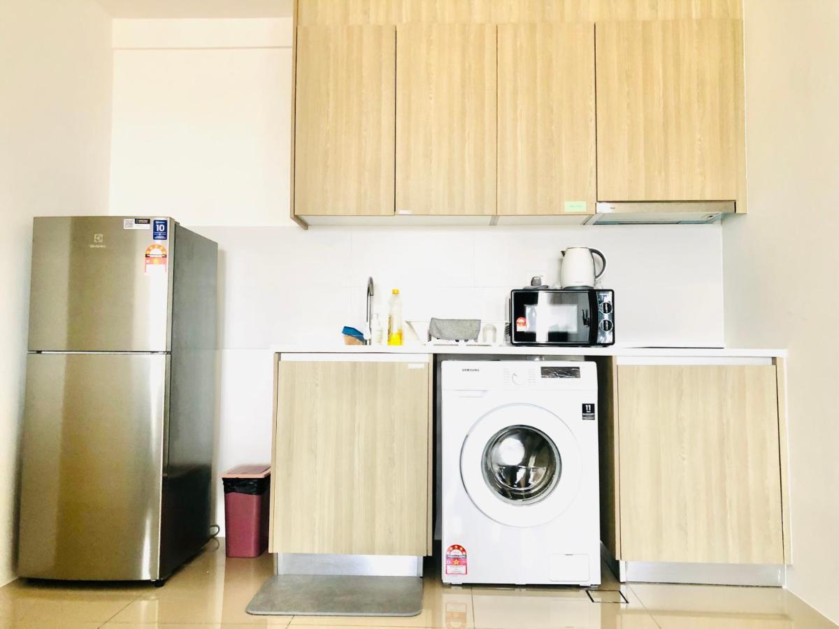 Tropicana 218 Macalister Netflix Unit By Blue Sky Holidays George Town Buitenkant foto