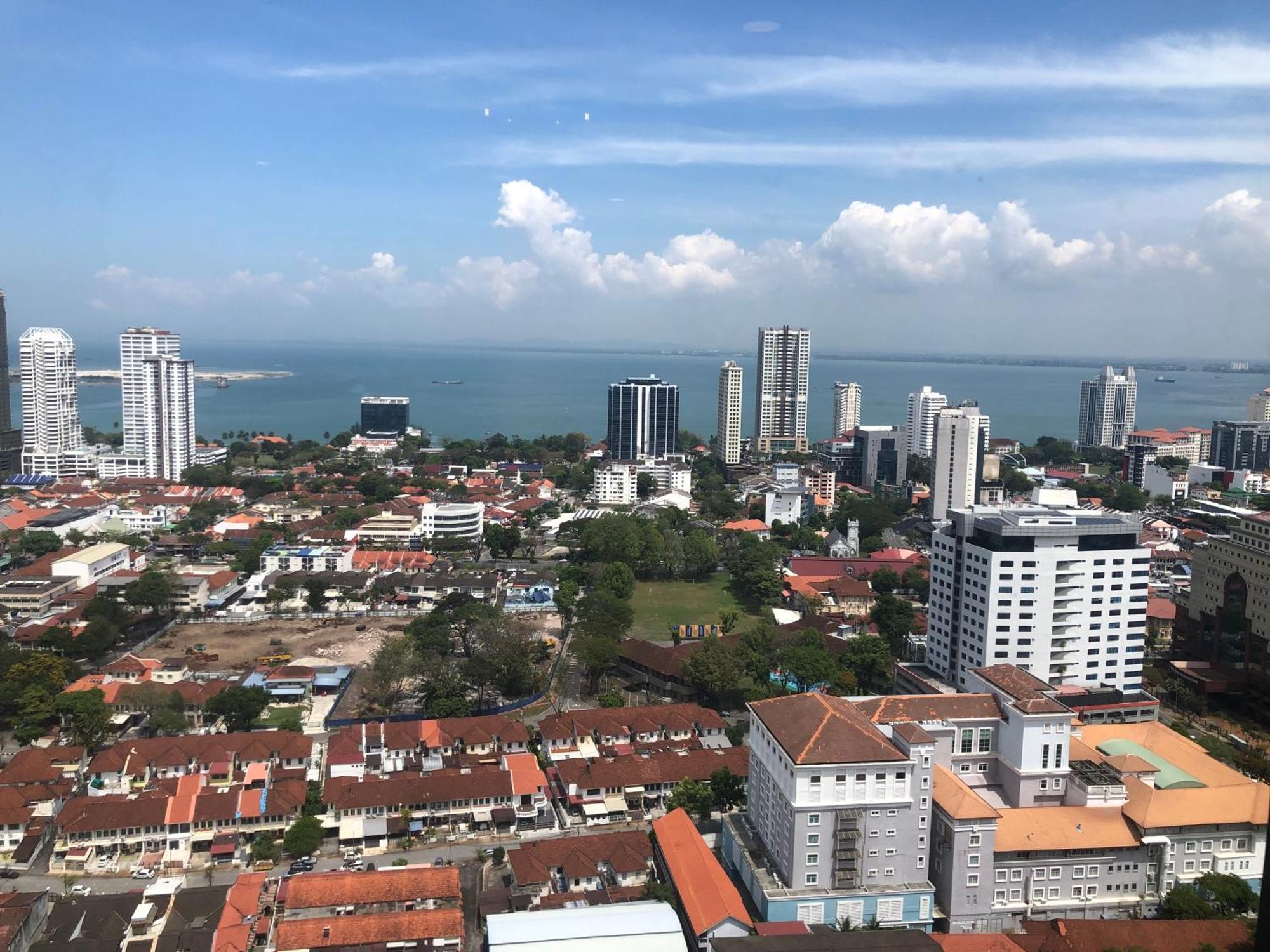 Tropicana 218 Macalister Netflix Unit By Blue Sky Holidays George Town Buitenkant foto